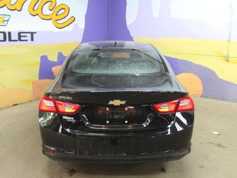 Used 2017 Chevrolet Malibu LS FWD image 7