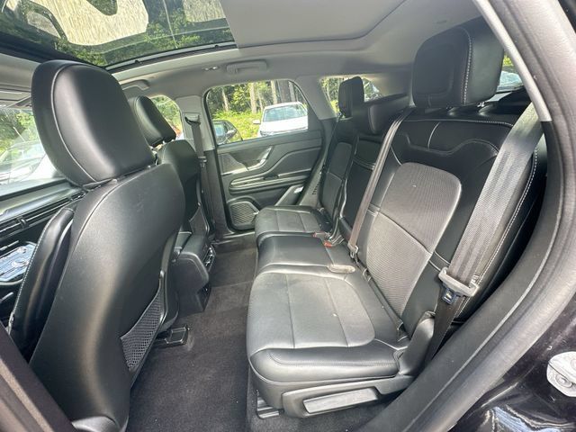 Used 2022 Lincoln Corsair AWD w/ Premium Package image 29
