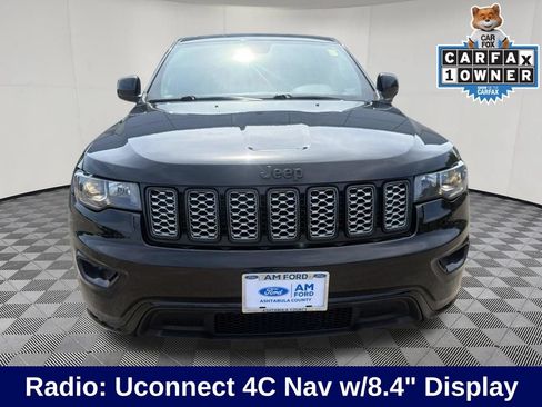 Used 2018 Jeep Grand Cherokee Altitude AWD/4WD image 10