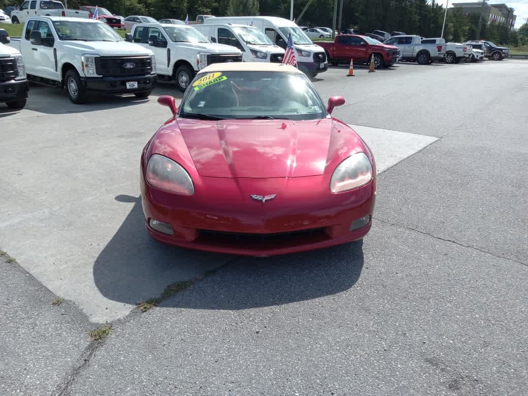 Used 2011 Chevrolet Corvette Convertible w/ Preferred Equipment Group RWD image 2
