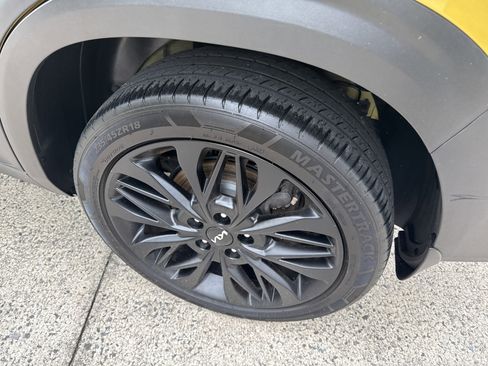 Used 2022 Kia Seltos Nightfall Edition image 20