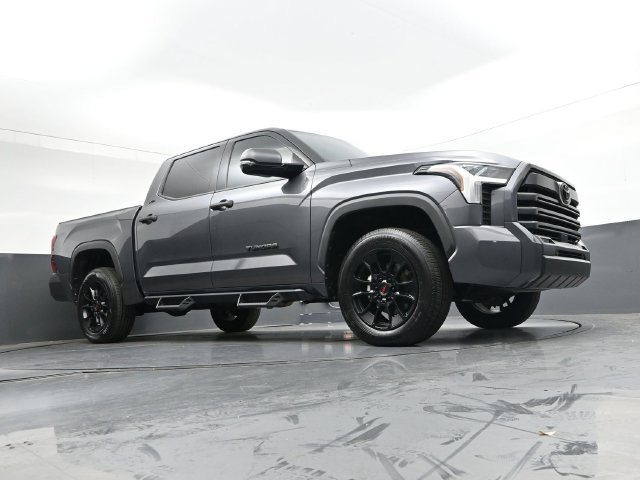 Used 2023 Toyota Tundra SR5 w/ SR5 Convenience Package AWD/4WD image 21