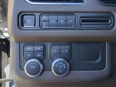 Used 2022 GMC Yukon SLT image 18