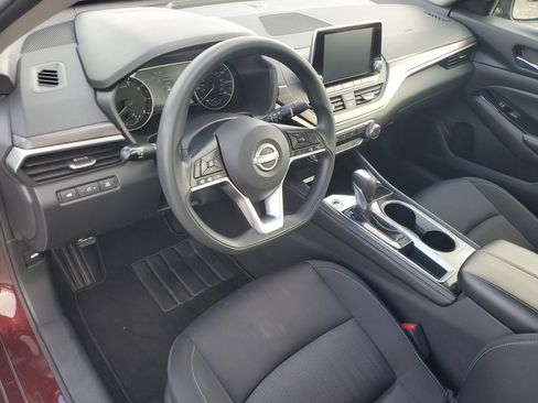 Used 2023 Nissan Altima 2.5 SV image 13