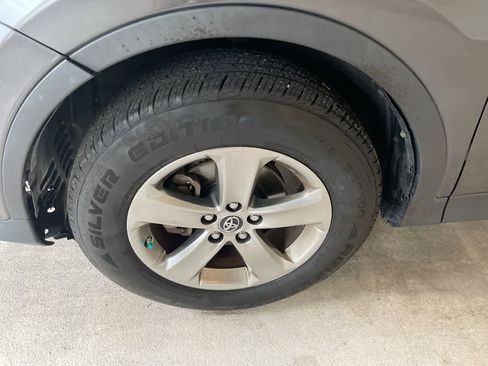 Used 2015 Toyota RAV4 XLE image 10