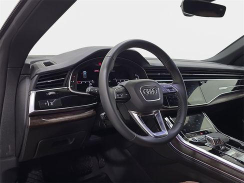 Certified 2025 Audi Q8 Premium Plus w/ Premium Plus Package image 19