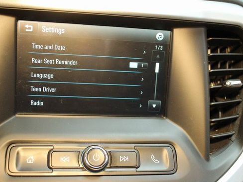 Used 2019 GMC Acadia SLE image 27