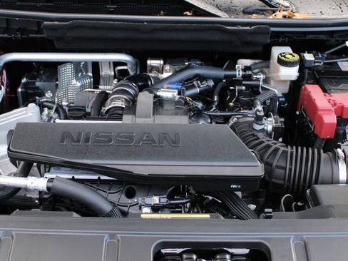 Certified 2025 Nissan Rogue S image 39