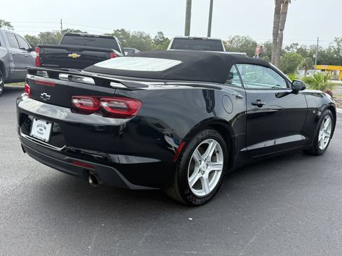 Used 2019 Chevrolet Camaro LT RWD image 4