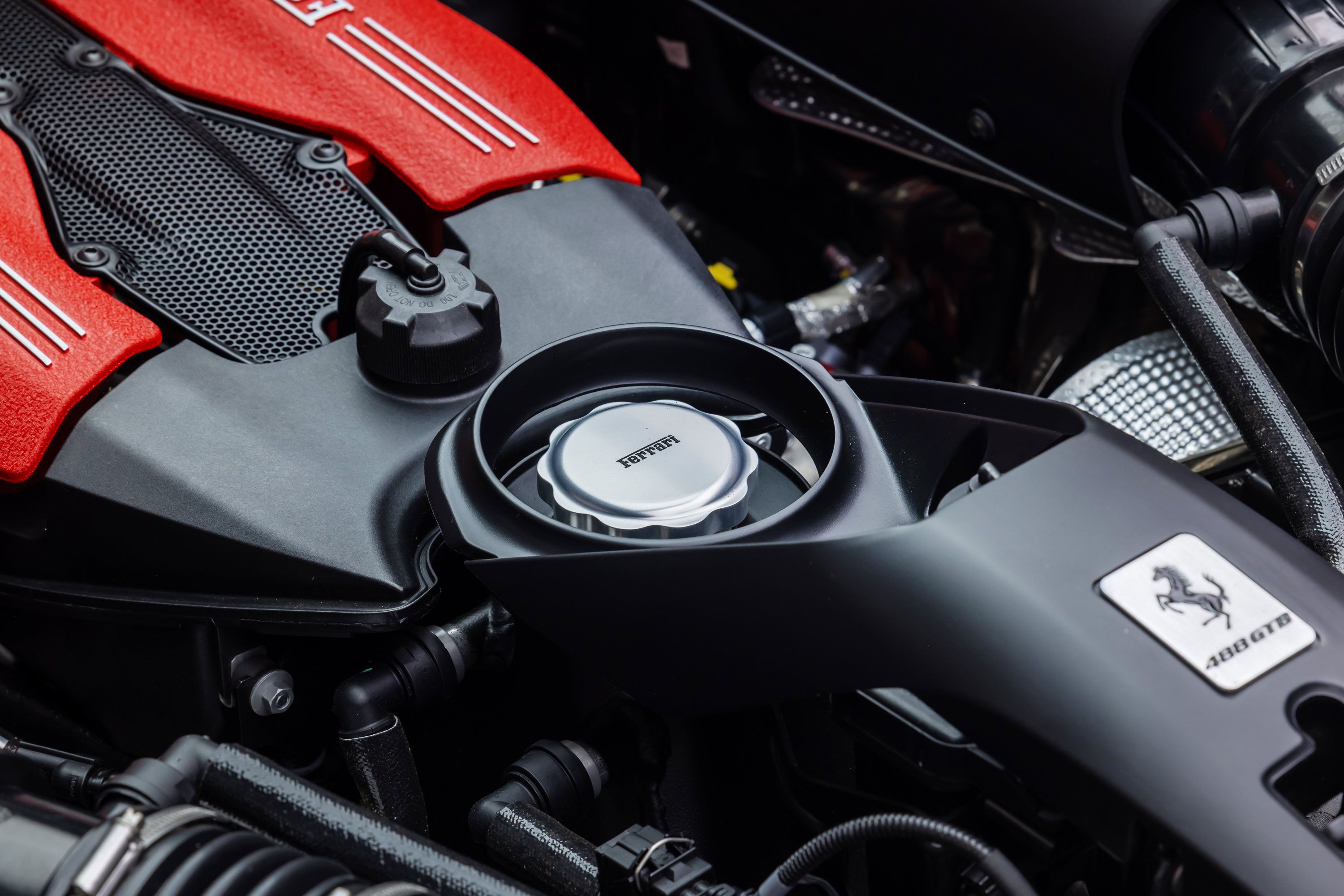Certified 2018 Ferrari 488 GTB RWD image 37
