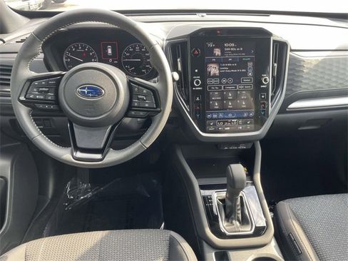 Used 2025 Subaru Forester Premium w/ Convenience Package #1 image 8