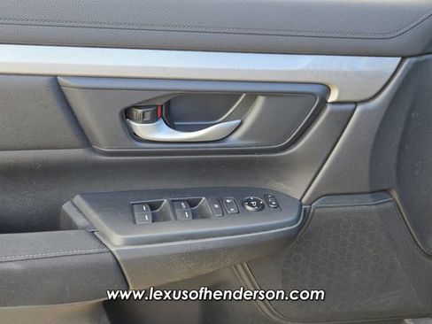 Used 2017 Honda CR-V LX image 19