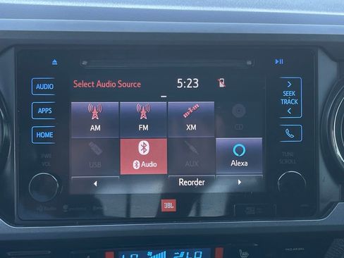Used 2018 Toyota Tacoma TRD Sport AWD/4WD image 28