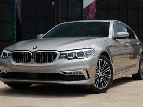 Used 2018 BMW 540i RWD image 1