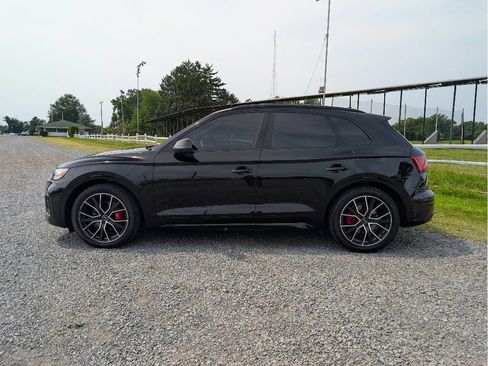 Used 2023 Audi SQ5 Prestige w/ Prestige Package AWD/4WD image 9
