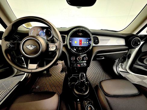 Certified 2023 MINI Cooper S FWD image 17