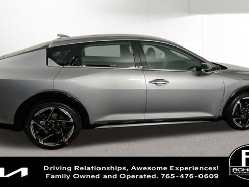 New 2025 Kia K4 GT-Line image 10