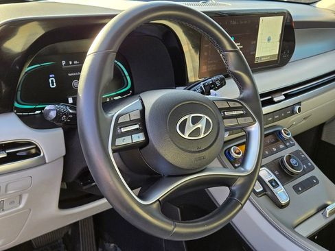 Used 2024 Hyundai Palisade SEL FWD image 19