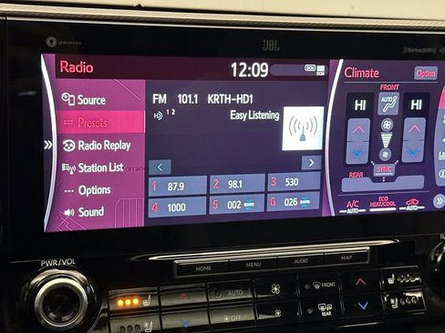 Used 2020 Toyota Highlander Limited Platinum image 19