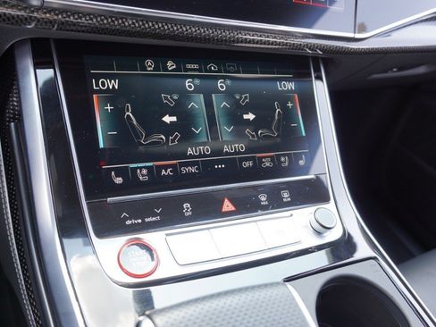 Used 2023 Audi SQ7 Premium Plus AWD/4WD image 18