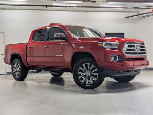 Used 2023 Toyota Tacoma Limited image 2