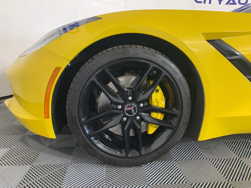 Used 2015 Chevrolet Corvette Stingray Coupe RWD image 11
