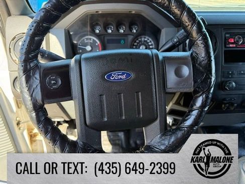 Used 2016 Ford F550 4x4 Crew Cab Super Duty w/ Power Equipment Group image 15