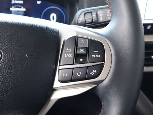 Used 2025 Ford Explorer Active w/ Active Comfort Package RWD image 25