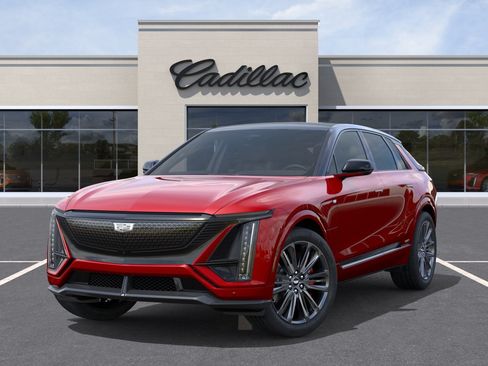 New 2027 Cadillac Lyriq V Premium w/ Exterior Carbon Fiber Package AWD/4WD image 6