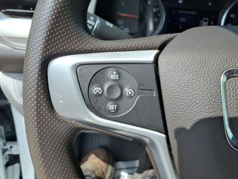 Used 2021 GMC Acadia SLE FWD image 19