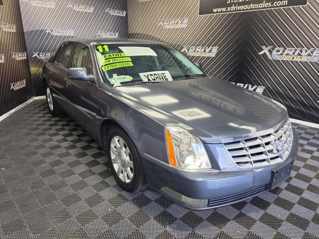 Used 2011 Cadillac DTS FWD image 5