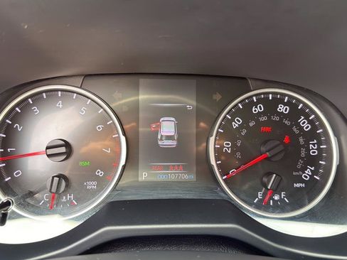 Used 2021 Toyota RAV4 XLE AWD/4WD image 19