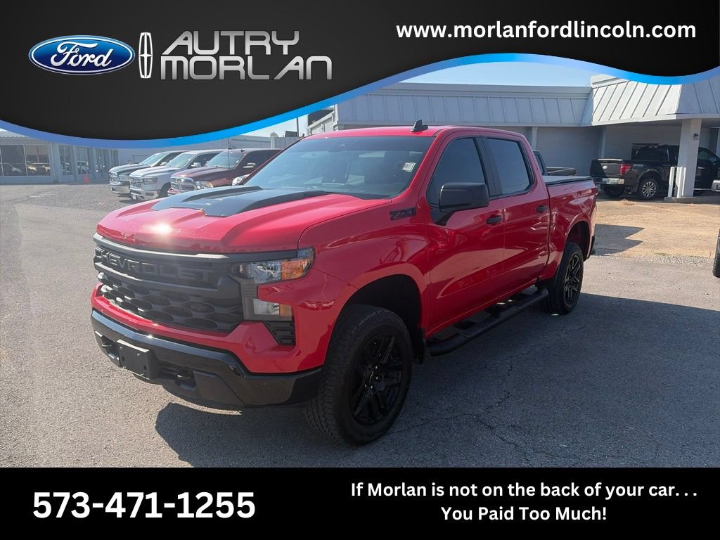 Used 2024 Chevrolet Silverado 1500 Custom Trail Boss w/ Turbomax Blackout Package AWD/4WD image 1