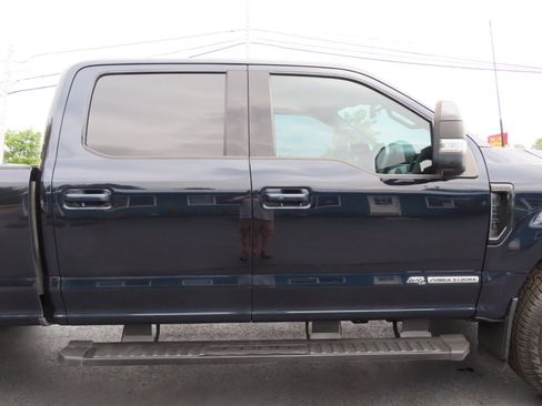 Used 2022 Ford F250 Lariat w/ Black Appearance Package image 24