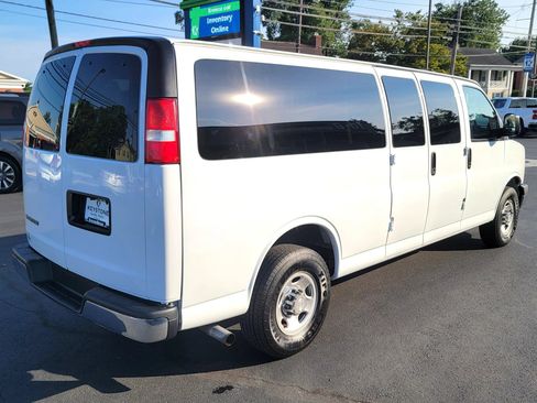 Used 2020 Chevrolet Express 3500 LT w/ LT Preferred Equipment Group RWD image 5