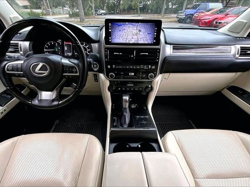Used 2023 Lexus GX 460 Luxury w/ Sport Design Package image 7