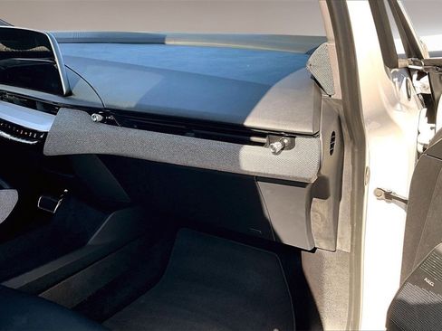 Certified 2025 Cadillac Optiq Luxury 1 image 16