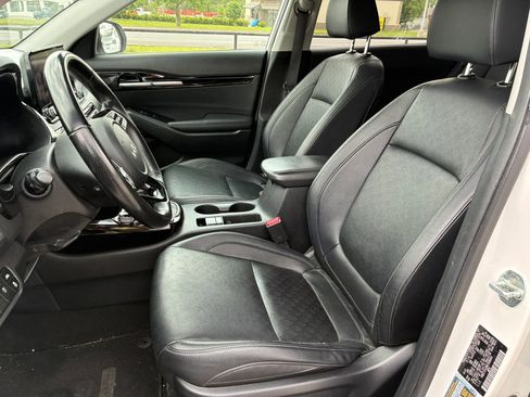 Used 2022 Kia Seltos SX w/ Sunroof Package AWD/4WD image 6