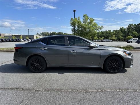 New 2025 Nissan Altima 2.5 SV w/ SV Special Edition Package image 9