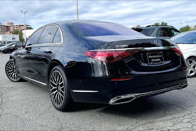 Used 2021 Mercedes-Benz S 580 4MATIC Sedan w/ Warmth & Comfort Package image 3