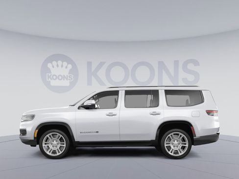Used 2022 Jeep Wagoneer Series I w/ Convenience Group I image 2