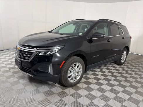 Used 2022 Chevrolet Equinox LT AWD/4WD image 3