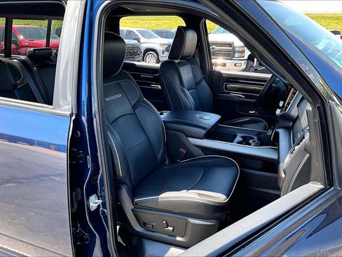 Used 2023 RAM 2500 Laramie AWD/4WD image 7