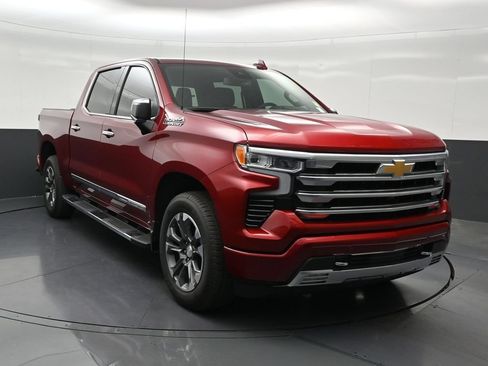 Used 2025 Chevrolet Silverado 1500 High Country RWD image 8