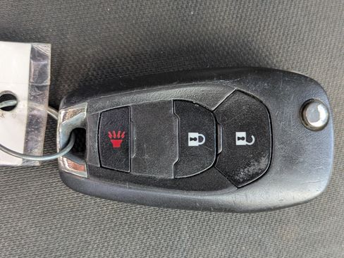Used 2020 Chevrolet Trax LS FWD image 25