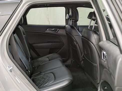 Used 2024 Kia Sportage X-Pro AWD/4WD image 41