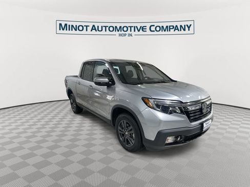 Used 2020 Honda Ridgeline Sport image 2