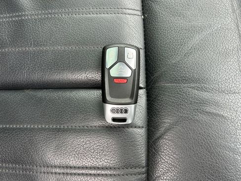 Used 2020 Audi Q5 2.0T Premium Plus w/ Premium Plus Package image 33