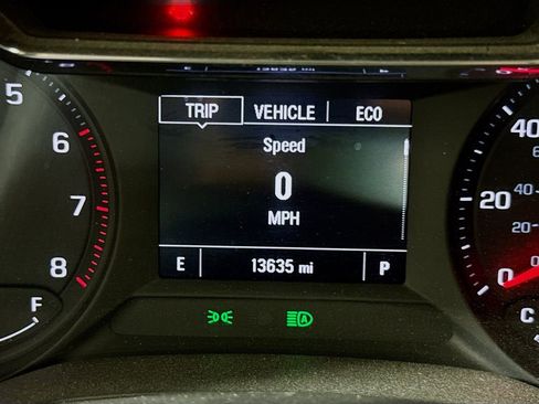 Used 2023 Chevrolet TrailBlazer LT w/ Convenience Package FWD image 12