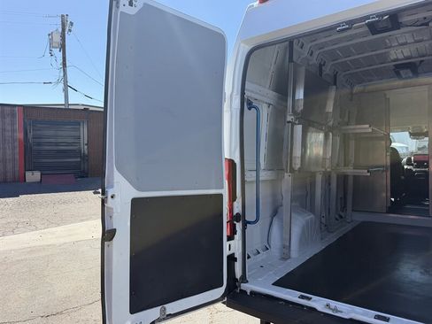 Used 2025 RAM ProMaster 3500 FWD image 9